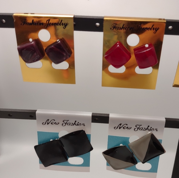 Stud Earring Lot of 8 Sets Square, Round Retro Wood, Acrylic, Metal Multicolor - Picture 3 of 5